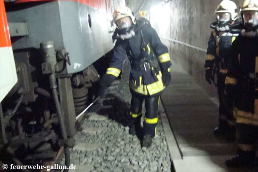 Einsatzübung im Bahntunnel am 03.09.2011